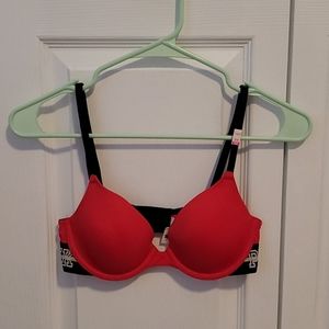 vs pink t shirt bra
